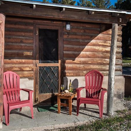 Apache Village 3, Queen Bed, Midtown, Sleeps 2 Ruidoso Bagian luar foto