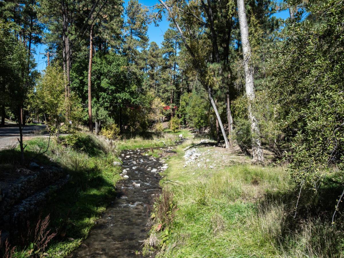 Apache Village 3, Queen Bed, Midtown, Sleeps 2 Ruidoso Bagian luar foto