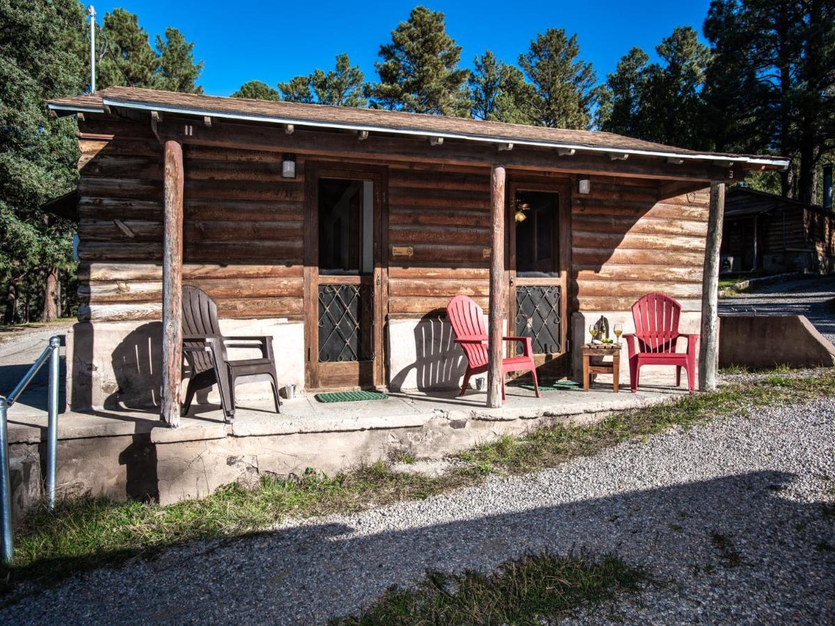 Apache Village 3, Queen Bed, Midtown, Sleeps 2 Ruidoso Bagian luar foto