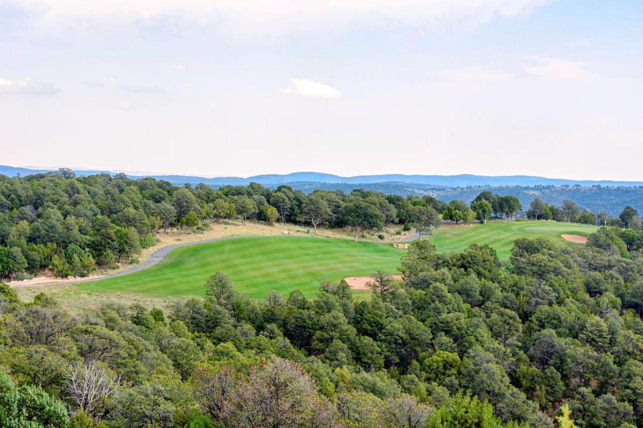 Apache Village 3, Queen Bed, Midtown, Sleeps 2 Ruidoso Bagian luar foto